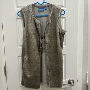 Simply Vera Wang vest